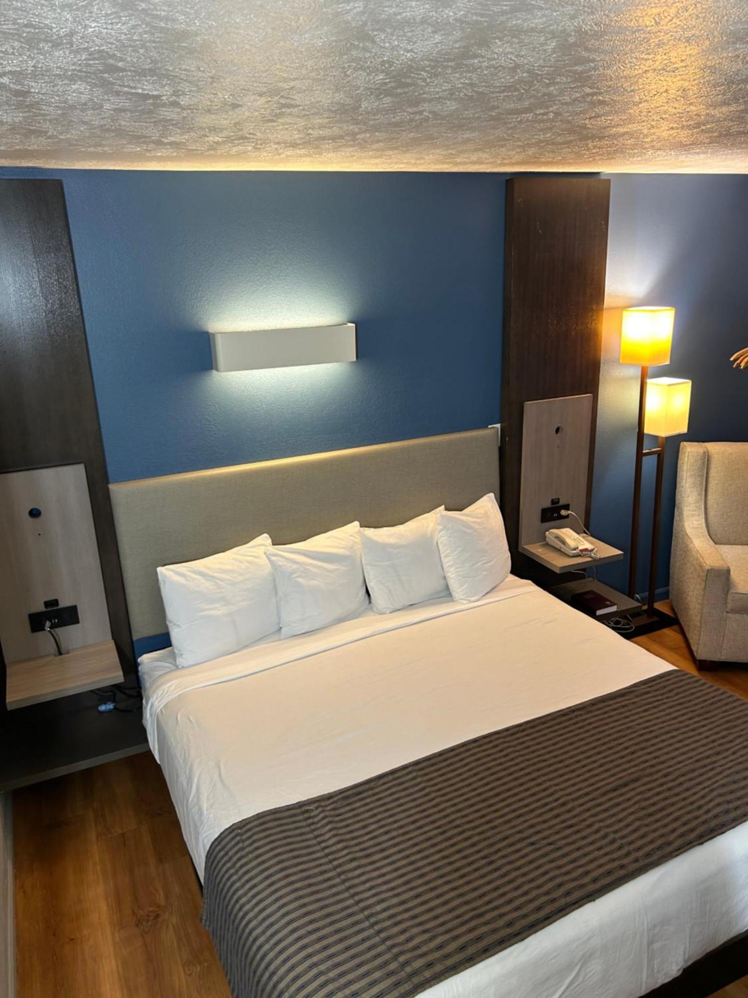 Rodeway Inn Emporia Luaran gambar